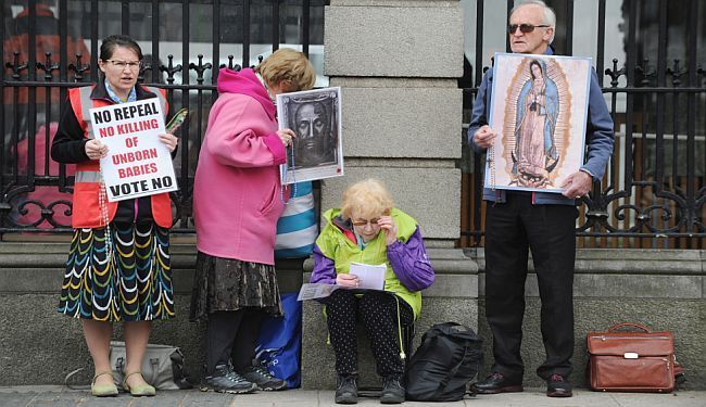 DAN ODLUKE: Hoće li katolička Irska još jednom okrenuti leđa Crkvi?