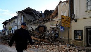 LUPIGINI FOTOREPORTERI U PETRINJI I GLINI: Teško je opisati svu ovu tugu Banije
