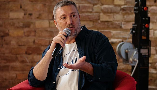 INTERVJU – DRAGO GLAMUZINA: „Uvijek me je provocirala ta granica između poezije i proze“