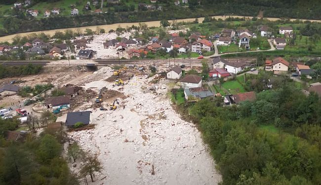 BURE BARUTA: Bujica