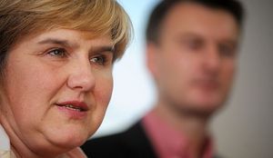 BORIS DEŽULOVIĆ: Ne daj se, Željka