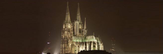 OTKAZAN ANTI-ISLAMSKI PROTEST: Katedrala u Kölnu ugasila svoja svjetla zbog neonacista