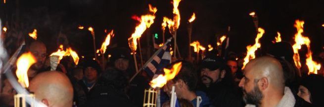 NIŠTA NIJE GOTOVO: Tisuće neonacista demonstrirale s bakljama po Ateni