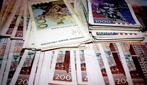 DOBAR POSAO U HRVATSKOJ: Tri vodeće banke u 10 godina svojim šefovima isplatile 630 milijuna kuna