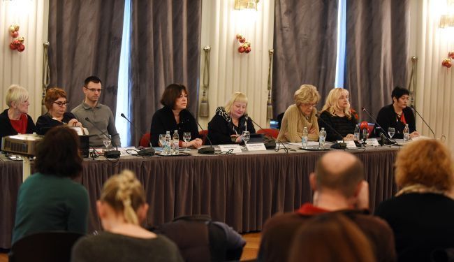 O RAVNOPRAVNOSTI: Čemu služe žene u hrvatskim medijima?