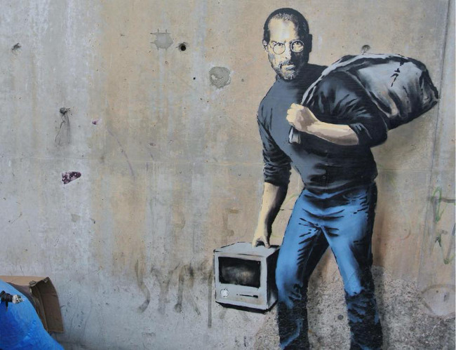 REAKCIJE NA MURAL S LIKOM STEVEA JOBSA: "Banksy je seronja"