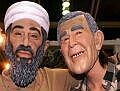 Bush i bin Laden "prodali" hrpu majica