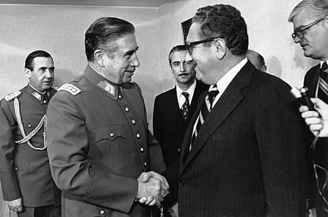 Augusto Pinochet i Henry Kissinger