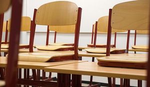PROŠLOST KAO SLUGA: Nastava povijesti samo je „oružje političke borbe“ 