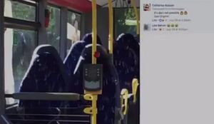 PREDMET ISMIJAVANJA: Desničari zamijenili prazna sjedala u autobusu sa ženama u burkama