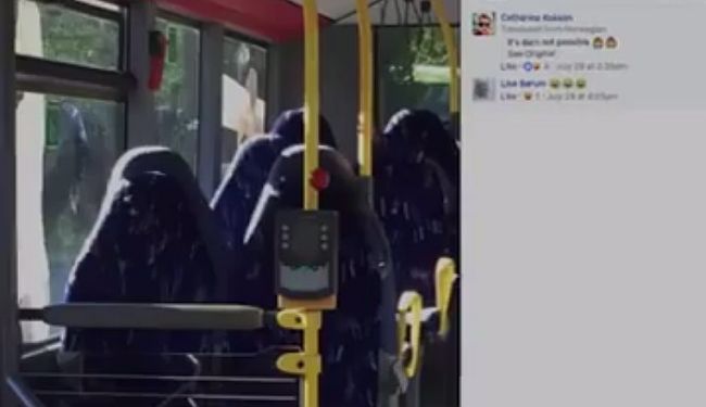 PREDMET ISMIJAVANJA: Desničari zamijenili prazna sjedala u autobusu sa ženama u burkama