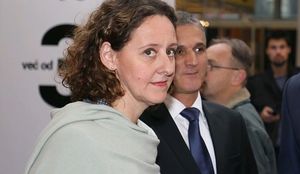 HASANBEGOVIĆ U JANJEĆOJ KOŽI: Ministrici bolje novac vratiti u Bruxelles, nego njime hraniti „neprijatelja“?