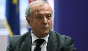 POD BUDNIM OKOM ŠVICARACA: Život Nurettina Orala je u Bošnjakovićevim rukama