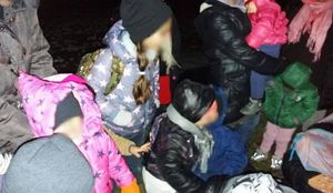 MILOSTI ZA DJECU: Obitelj poginule djevojčice Madine ponovo uhvaćena i protjerana u Srbiju. S njima i 11 djece 