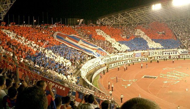 LJUTI TORCIDAŠI: Čime se i kime ponose vaši puleni omotani Hajdukovim šalovima