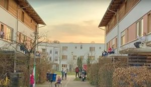 VIDEO: Nijemci s krovova pjevaju „Bella ciao“ u znak solidarnosti s Talijanima