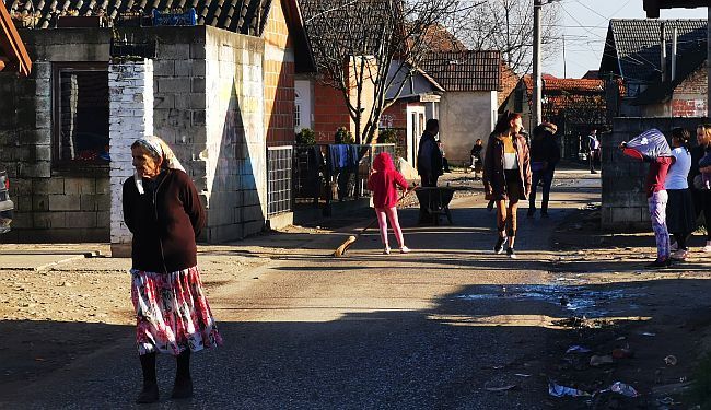 „NJIHOVI I NAŠI“: Začarani krug najvećeg geta u Hrvatskoj