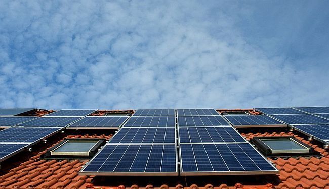 PILOT PROJEKT: Kreće ugradnja solarnih elektrana na gradske nekretnine