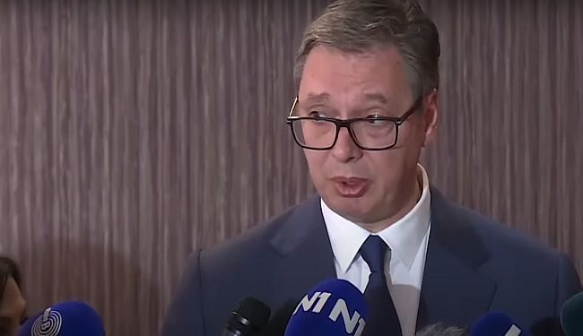 BRAVO KOLEGINICE: Ovako treba da se razgovara sa Aleksandrom Vučićem