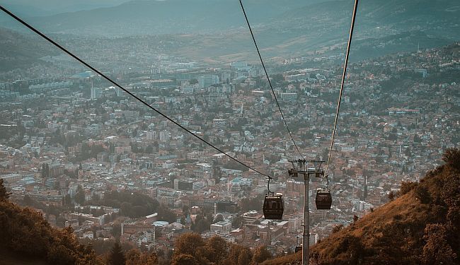 SRAMOTA OSTAJE: Sarajevo je pokoreni grad!