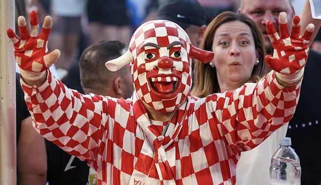 SVETE PRIVILEGIJE: Domoljublje po mjeri Thompsona