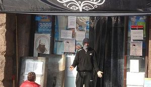 LUPIGA U „JAZBINI“ DESNOG SEKTORA (FOTO): S oružjem u rukama poručuju - „Nismo fašisti, već nacionalisti i domoljubi“