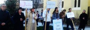 MOLITVOM PROTIV POBAČAJA: "To rade samo bogataši"