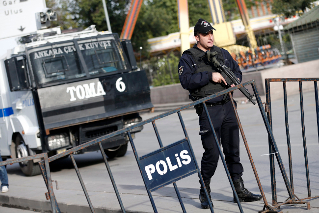 TURSKI PREMIJER: 'Islamska država i radikalna ljevica odgovorne su za napad u Ankari'