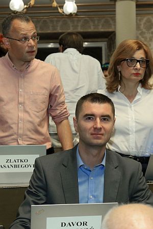 REAKCIJA NA ISTUPE ANE LEDERER: „Utjerujete strah u kosti i stvarate poslušnike“