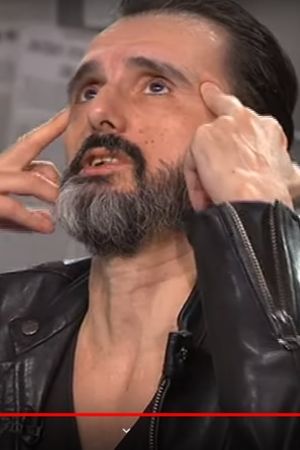 VIDEO - KAKO JE BARE OPET PODIGAO PRAŠINU: „ U 21. stoljeću oni briju na raj i pakao, đavole i Boga“