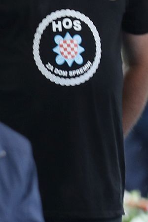SAMO JEDAN JE ODGOVOR: Biste li bili sretniji da je Milanović nemarno stajao uz crne majice s ustaškim krilaticama?