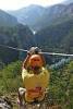 ISPROBALI SMO PRVI HRVATSKI ZIPLINE: Uz dozu adrenalina dobili smo i sjajan pogled na kanjon Cetine iz nove perspektive