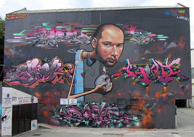 Mural DJ Bronson