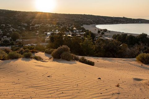 Pogled na Sarakino plažu