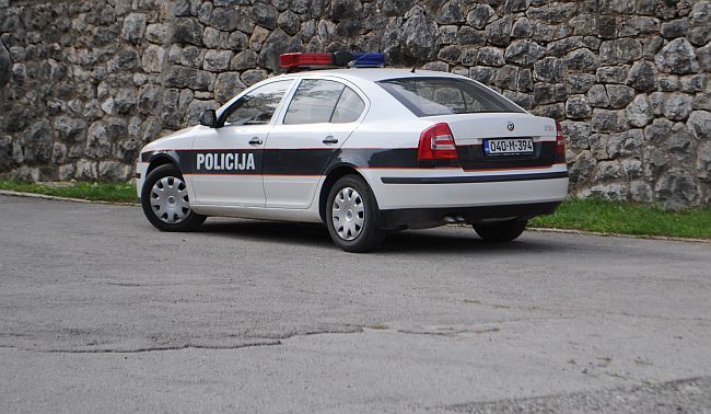 Policija